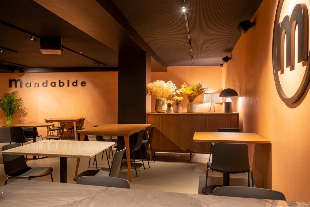 comedor-interior-logo-m